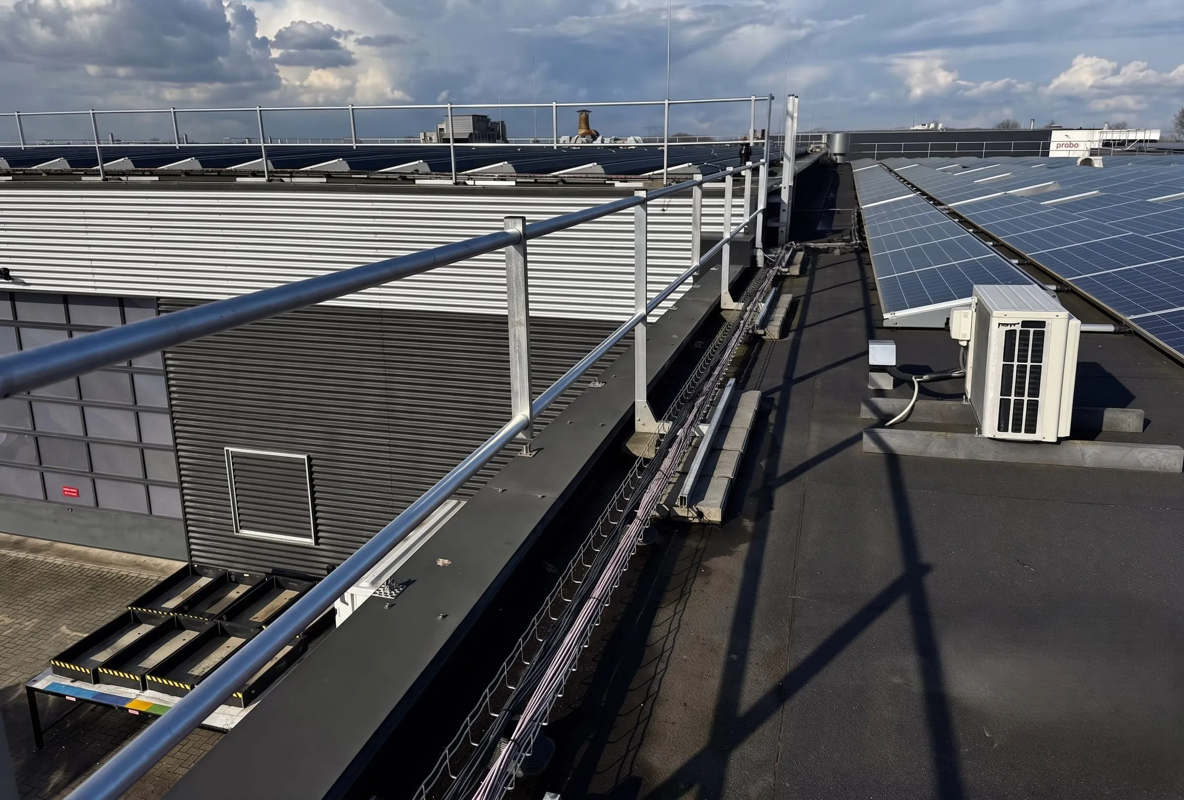 Ballast foot and post connection detail — Protector Guardrail